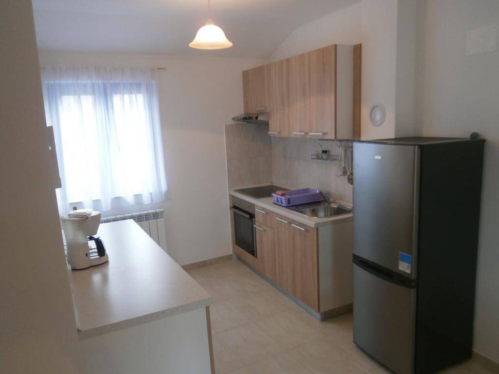Apartments Crncic Šilo Cameră foto