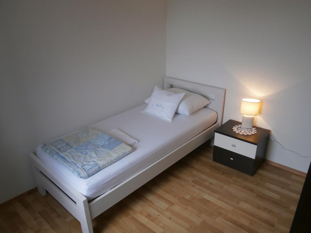Apartments Crncic Šilo Cameră foto